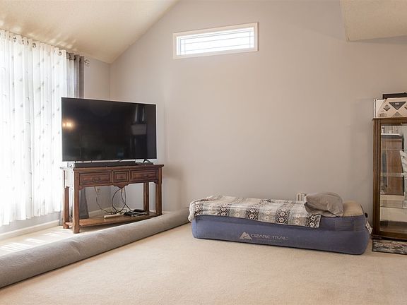 2nd image of 3423 Dawn Dr