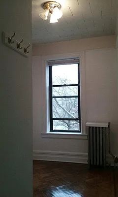 Rented by Windsor Homes Realty Corp | media 51