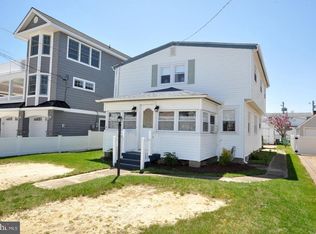216 W 18th St, Ship Bottom, NJ 08008