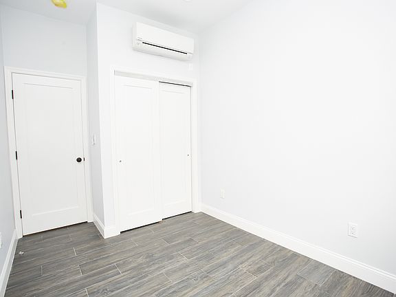 5th image of 25-37 43rd St #2L