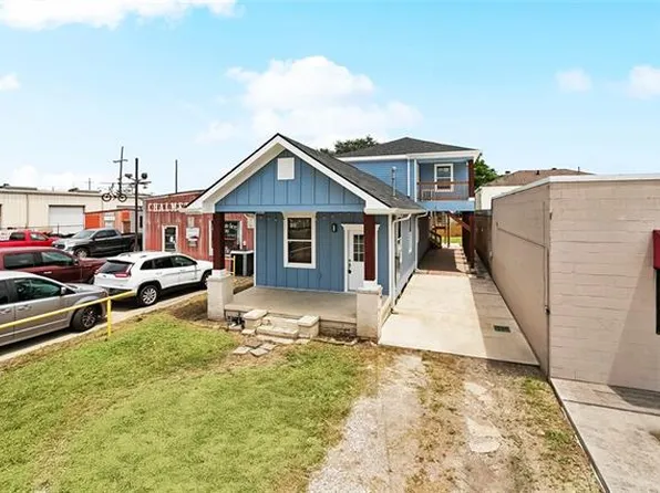 115 E Saint Bernard Hwy, Chalmette, LA 70043