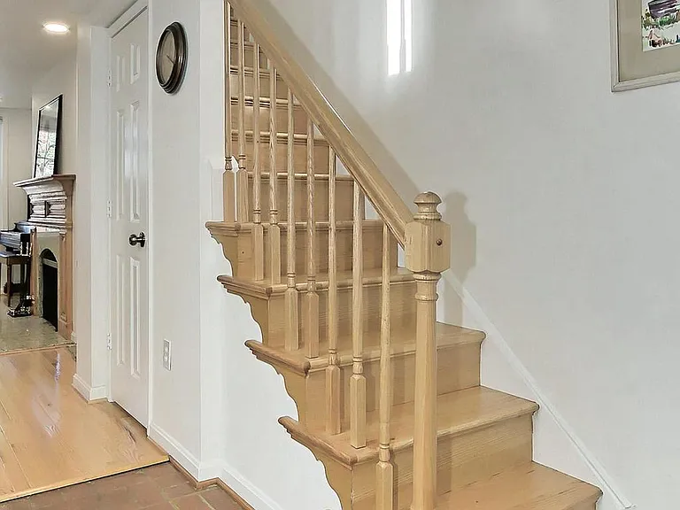 314 S Alfred St — Photo 17