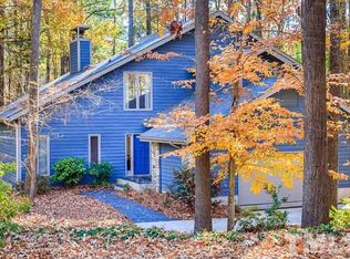 1 Hampton Hill Pl, Chapel Hill, NC 27517