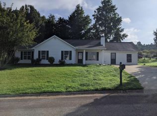2400 Briarcliff Ct, Gainesville, GA 30507