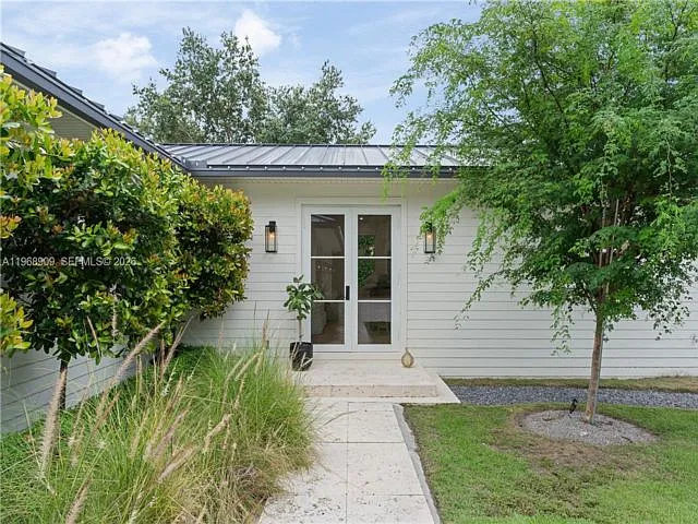 9301 SW 93rd Ave — Photo 17