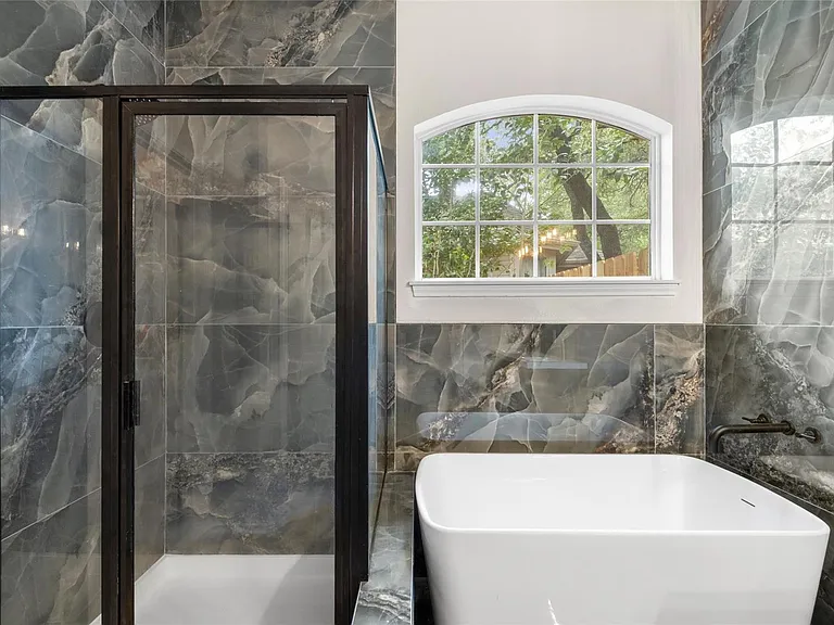 412 Tamara Dr — Photo 22