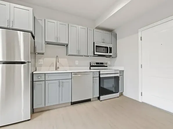 The Robinson Apartments 1601 17th St SE, 1601 17th St SE Unit C02, Washington, DC 20020