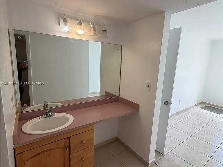 7505 SW 82nd St #206 — Photo 5