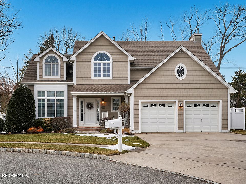 1st image of 660 Point Avenue