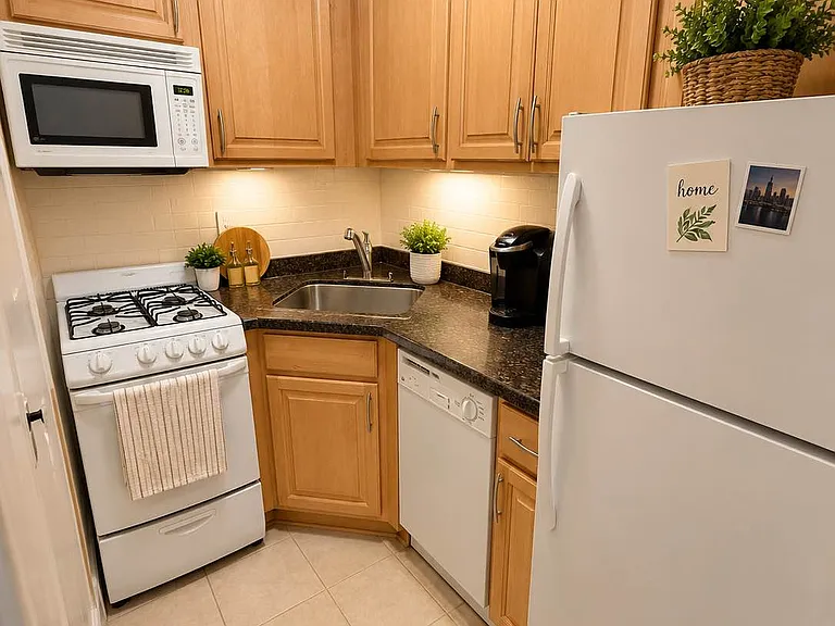 158 W 76th St #2A — Photo 12