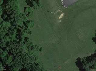 68670 Harris Rd, Saint Clairsville, OH 43950