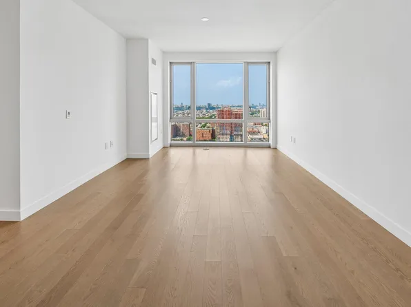 75 Park Lane South image 1 of 49