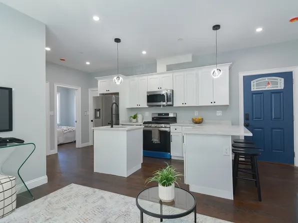 128 Hamilton St #2A, Dorchester, MA 02125