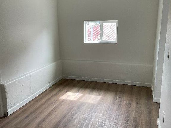 5th image of 1522 W POLK Street