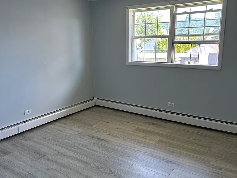 113 E 15th St #113A — Photo 9