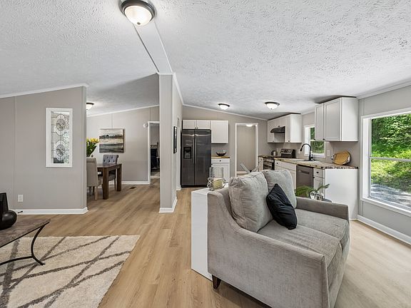 2nd image of 60 Dawson Ln