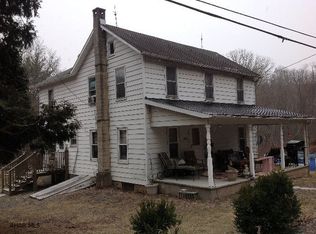 1906 S Breezewood Rd, Breezewood, PA 15533