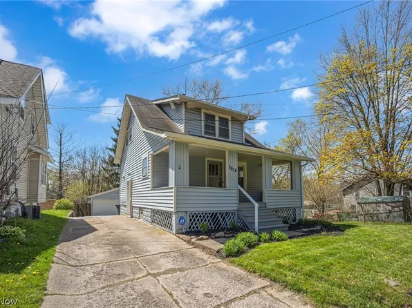 2874 Sanitarium Rd, Akron, OH 44312