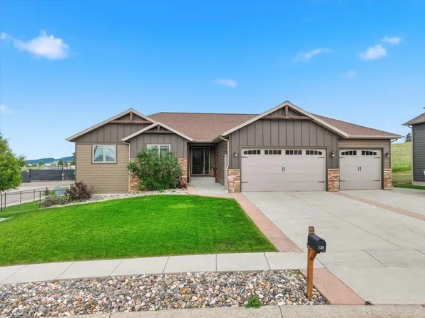 725 Maple Dr, Spearfish, SD 57783