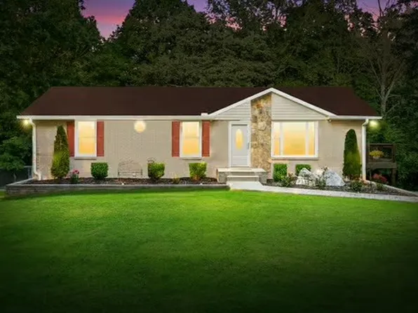 1001 Issac Clifton Rd, Chapmansboro, TN 37035