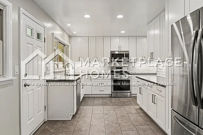 1220 E Square Lake Rd — Photo 8