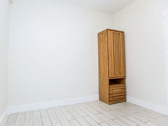 3rd image of 333 Hyde St APT 2