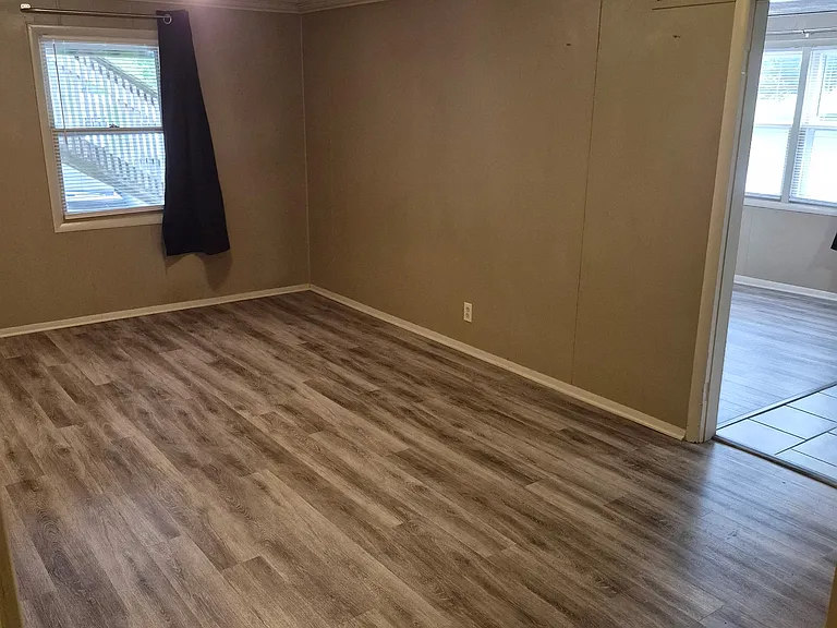 908 Cedar St #D — Photo 6