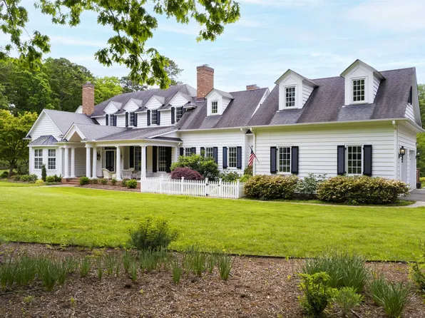 740 Gimghoul Rd, Chapel Hill, NC 27514