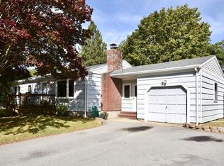 33 Pershing Ave, Acushnet, MA 02743