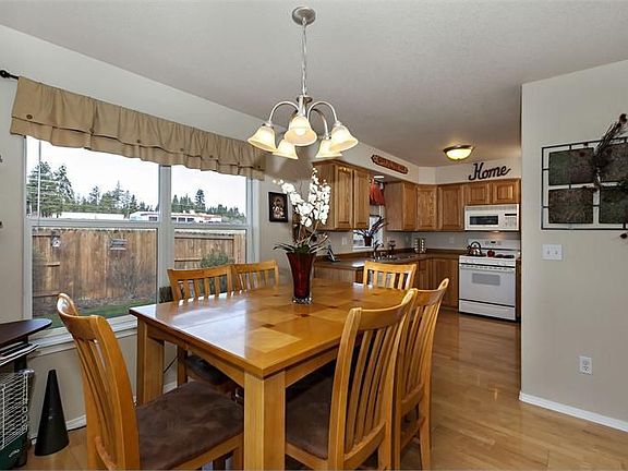 4th image of 61051 Borden Dr