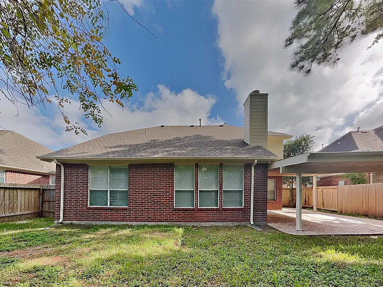 1418 Summer Rain Dr — Photo 17