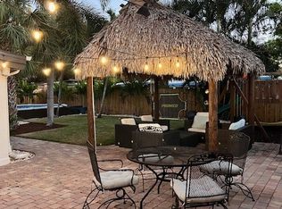 2140 Holiday Ln, Naples, FL 34104