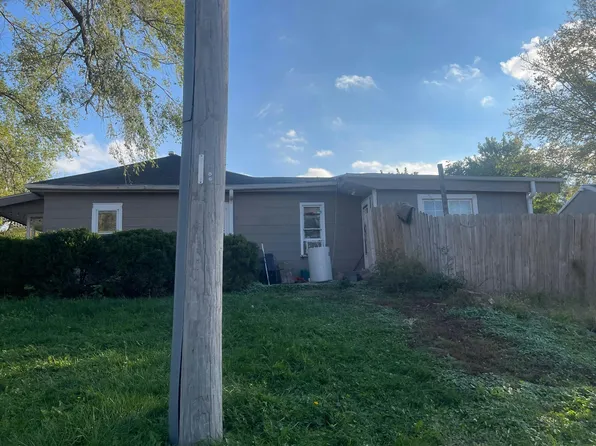 2703 S 9th St, Lincoln, NE 68502