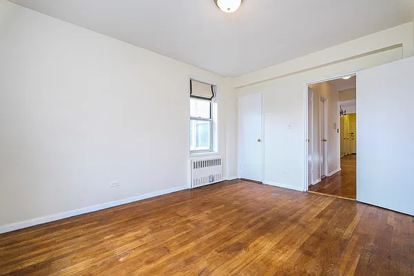 Sold by ERA Insite Realty Services | media 33