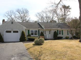 70 Padlock Ln, Barnstable, MA 02630