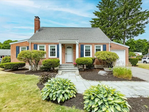 47 Cherry St, Newton, MA 02465