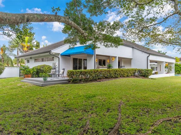 9260 SW 101st St, Miami, FL 33176