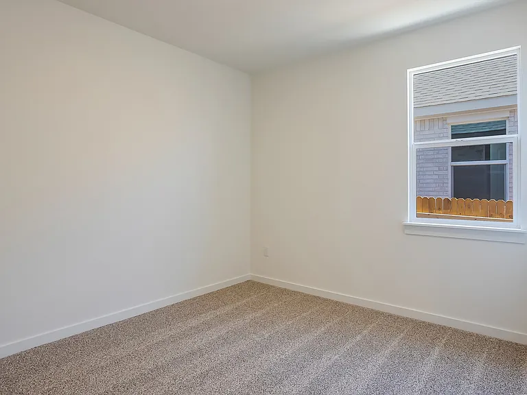 1853 Crooked Creek St — Photo 5