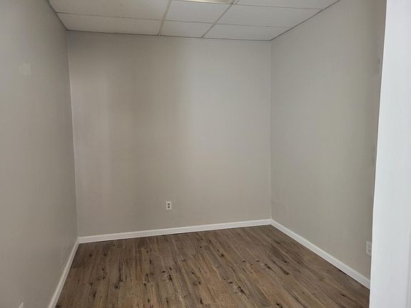 5th image of 706 Wilmington Ave Floor 1