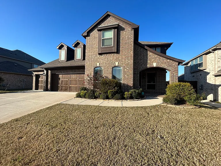 2003 Cheshire Way — Photo 1