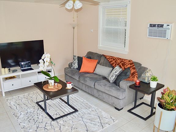 3rd image of 2604 N St APT A