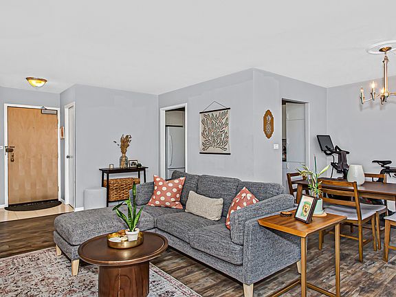 5th image of 3550 N Lake Shore Dr APT 2118