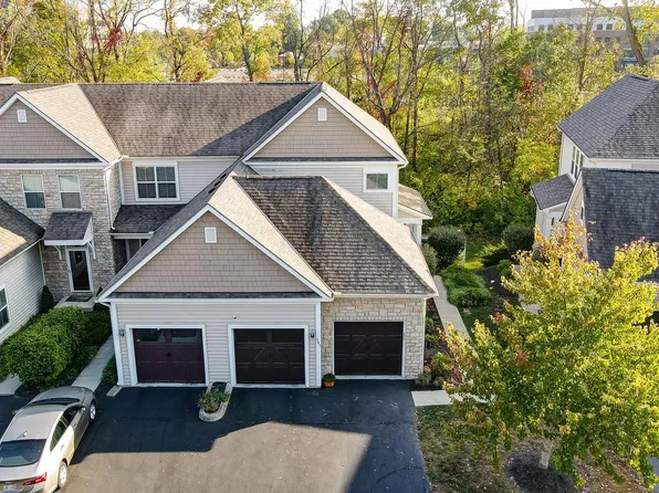 383 Westgreen Ln, Westerville, OH 43082