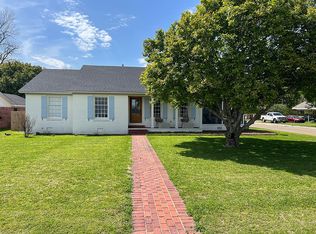 1304 S Lakeshore Dr, Lake Village, AR 71653