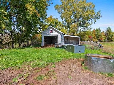 Property photo 38