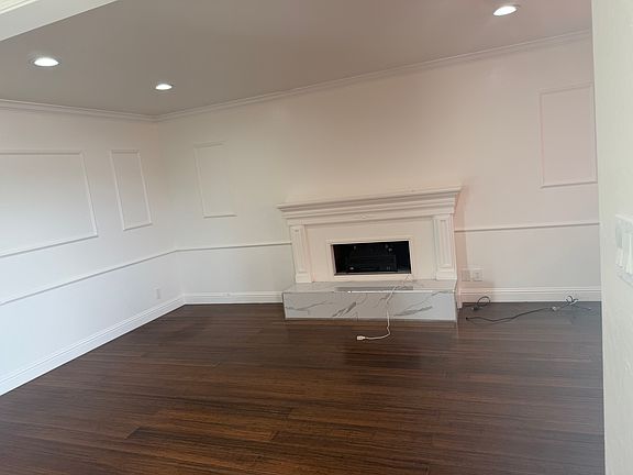 3rd image of 5159 Silver Reef Dr