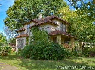 129 S Grand Ave, Eldon, MO 65026