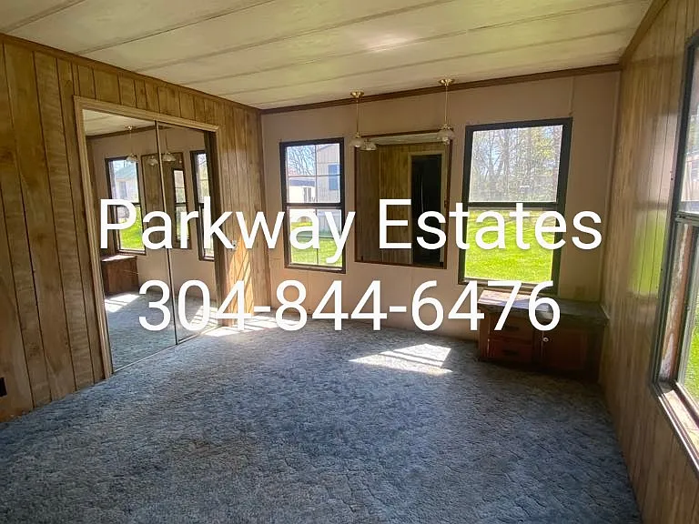 145 Sheila Ln — Photo 3