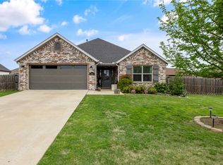 436 Concho St, Farmington, AR 72730