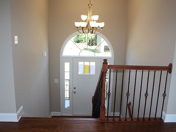3rd image of 255 Timber Spgs